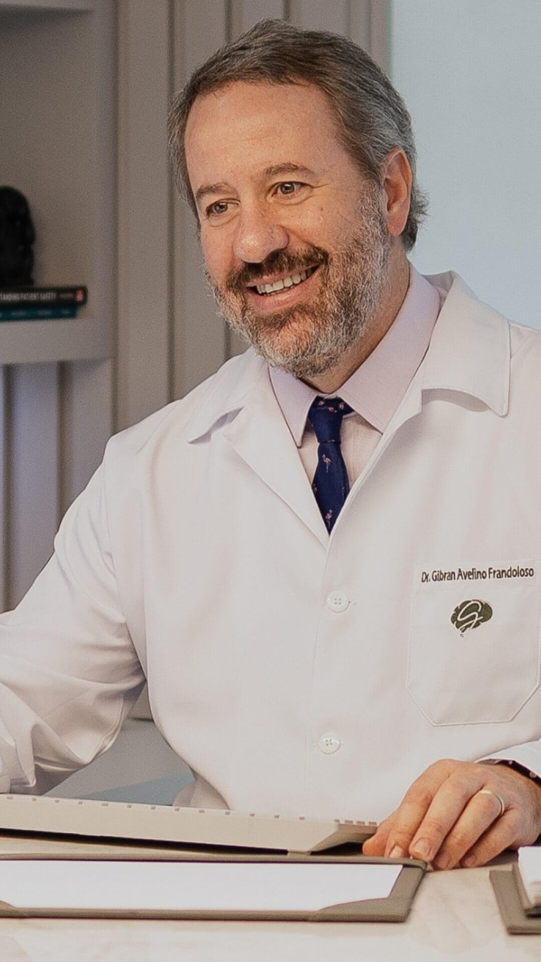 Dr. Gibran Frandoloso