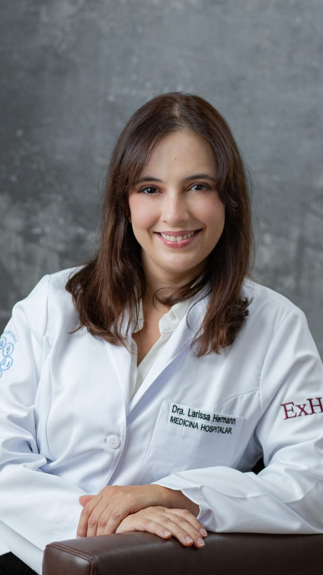Dra. Larissa Hermann